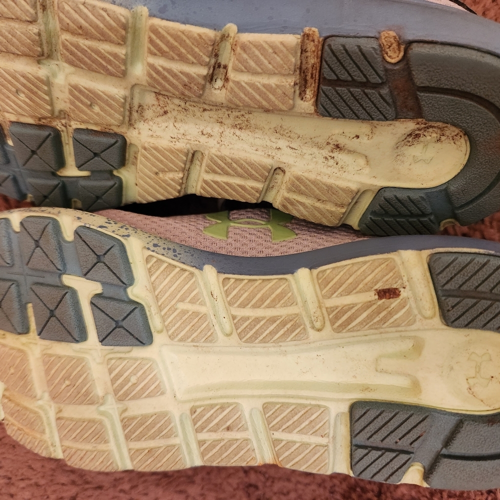 Boys Under Armour sneaker